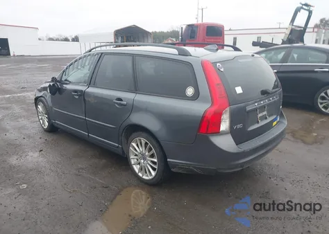 2010 Volvo V50 2.4I z USA, uszkodzony, nr VIN YV1382MW6A2563716